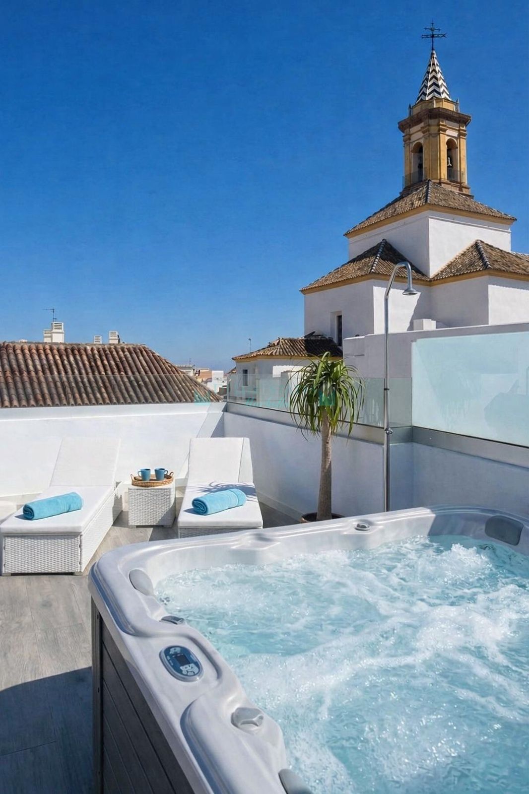 Town House for sale in Estepona