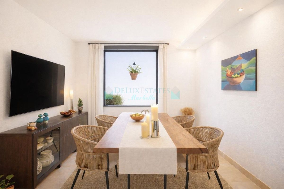 Town House for sale in Estepona