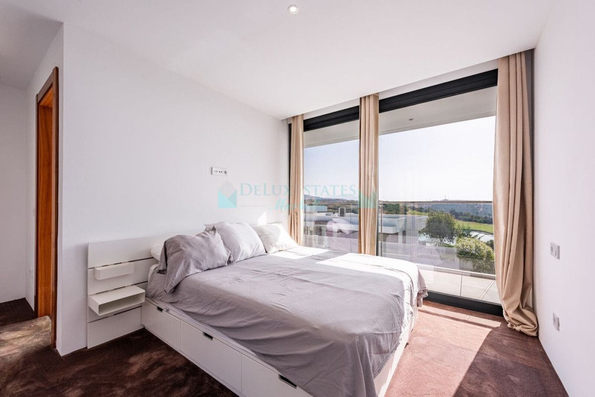 Villa for sale in Estepona