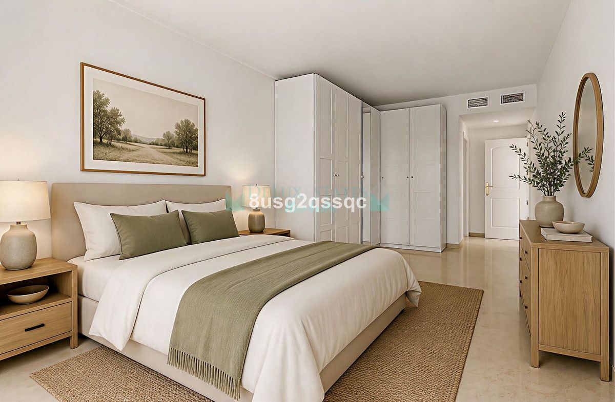 Apartamento Planta Baja en venta en Elviria, Marbella Este