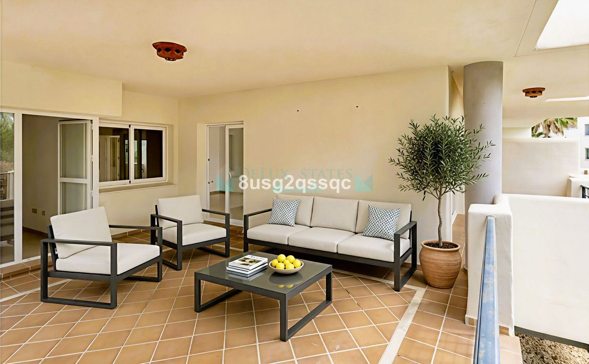 Apartamento Planta Baja en venta en Elviria, Marbella Este
