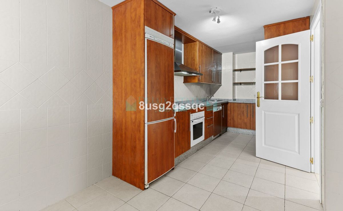 Apartamento Planta Baja en venta en Elviria, Marbella Este