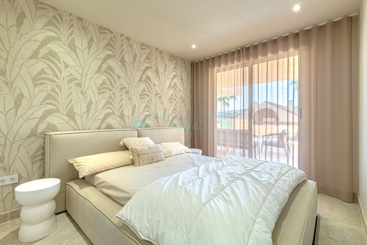 Ground Floor Apartment for sale in Benahavis