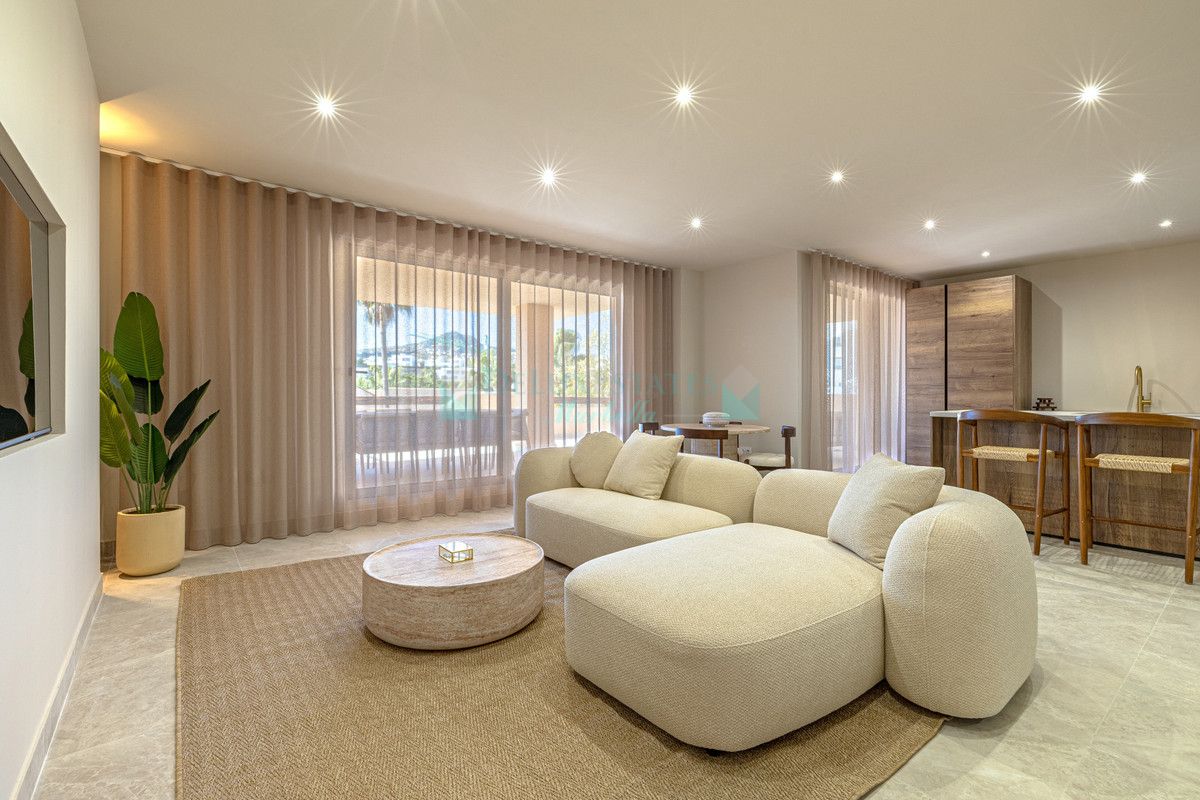 Ground Floor Apartment for sale in Benahavis