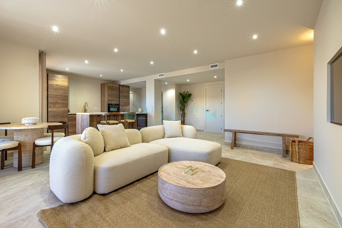 Ground Floor Apartment for sale in Benahavis