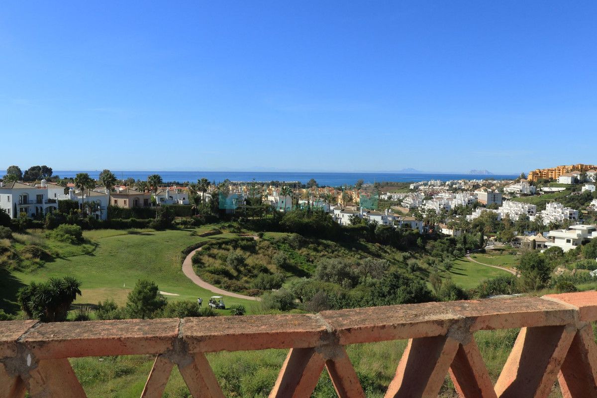 Town House for sale in Estepona