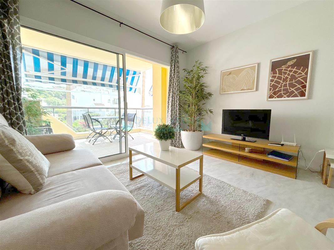Apartment for rent in Estepona
