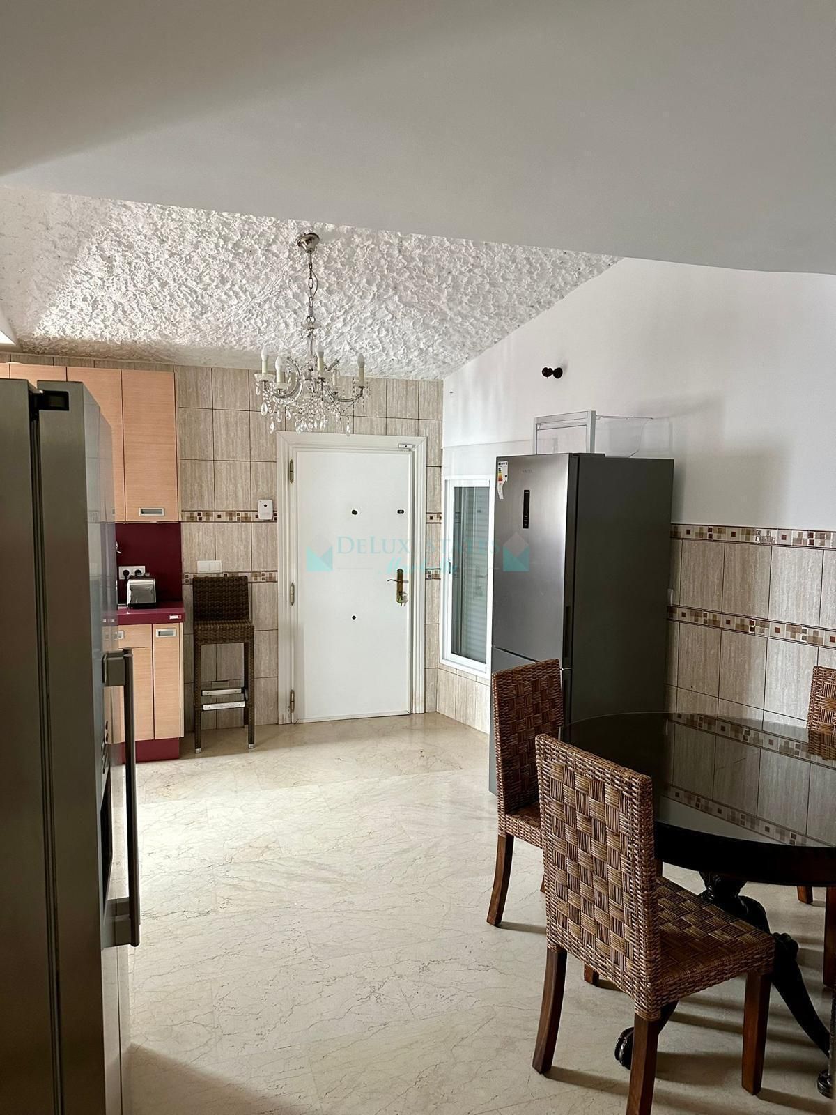 Villa en alquiler en Estepona