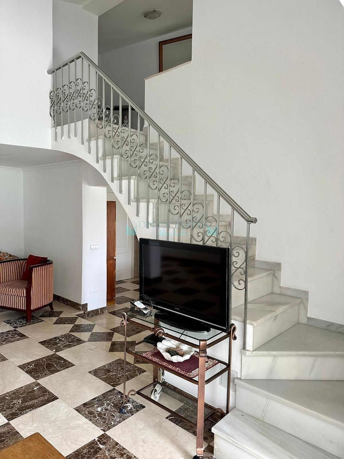Villa en alquiler en Estepona