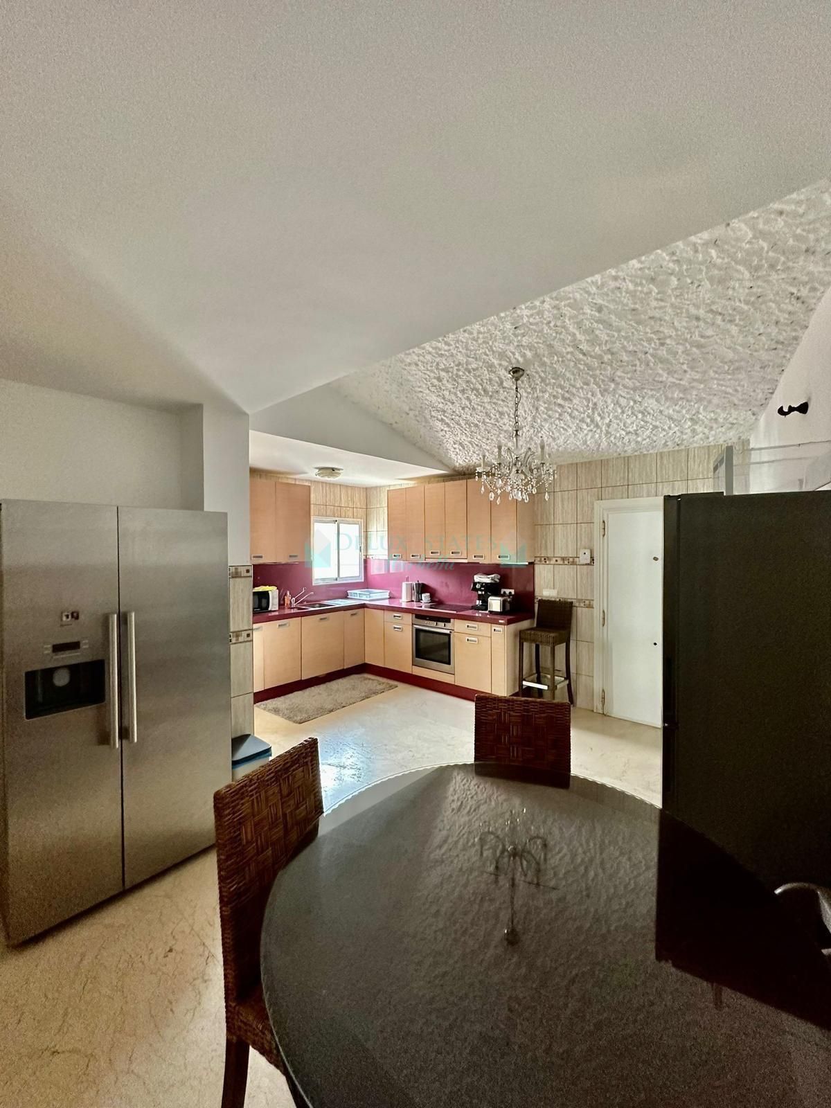 Villa en alquiler en Estepona