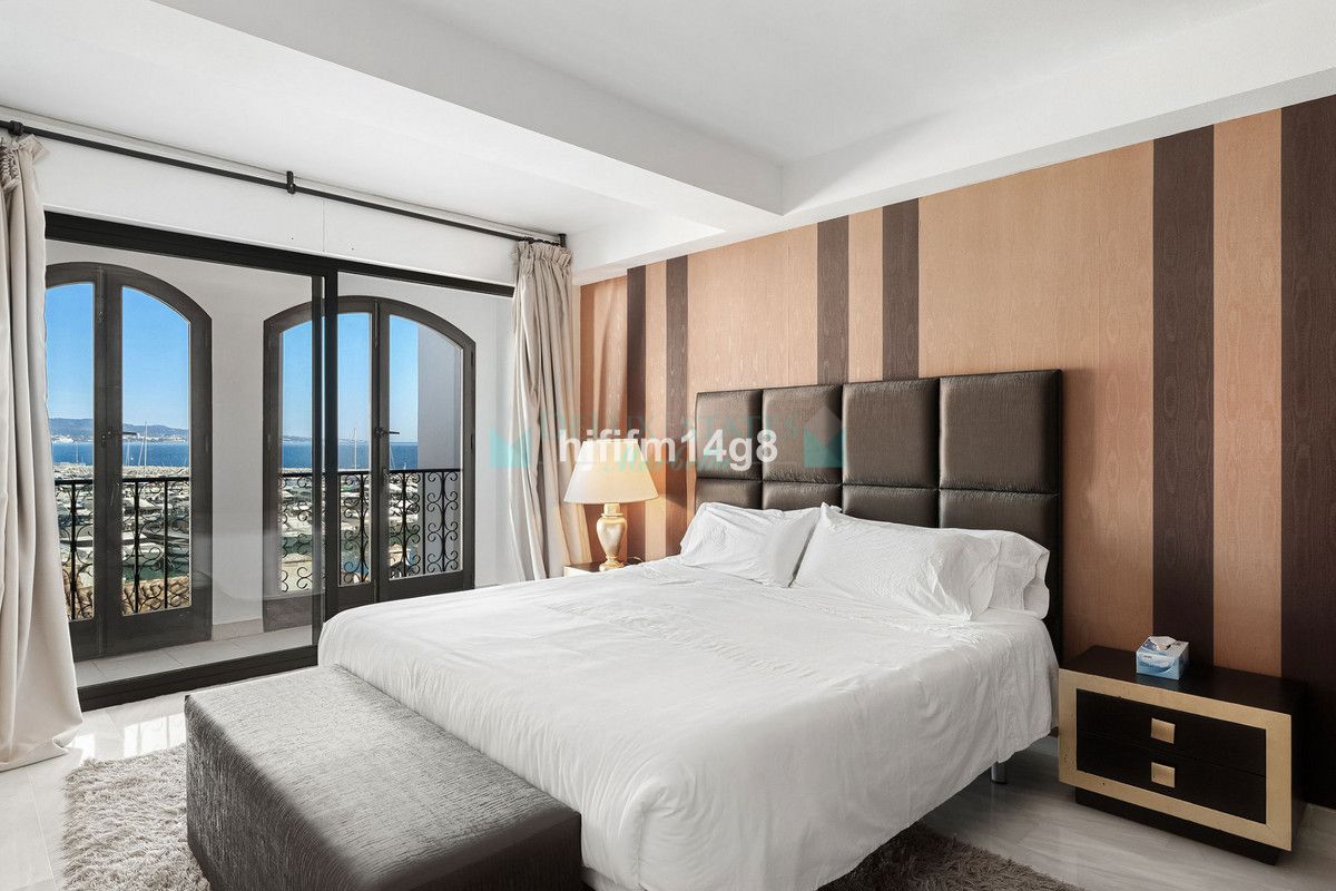 Apartment for sale in Marbella - Puerto Banus