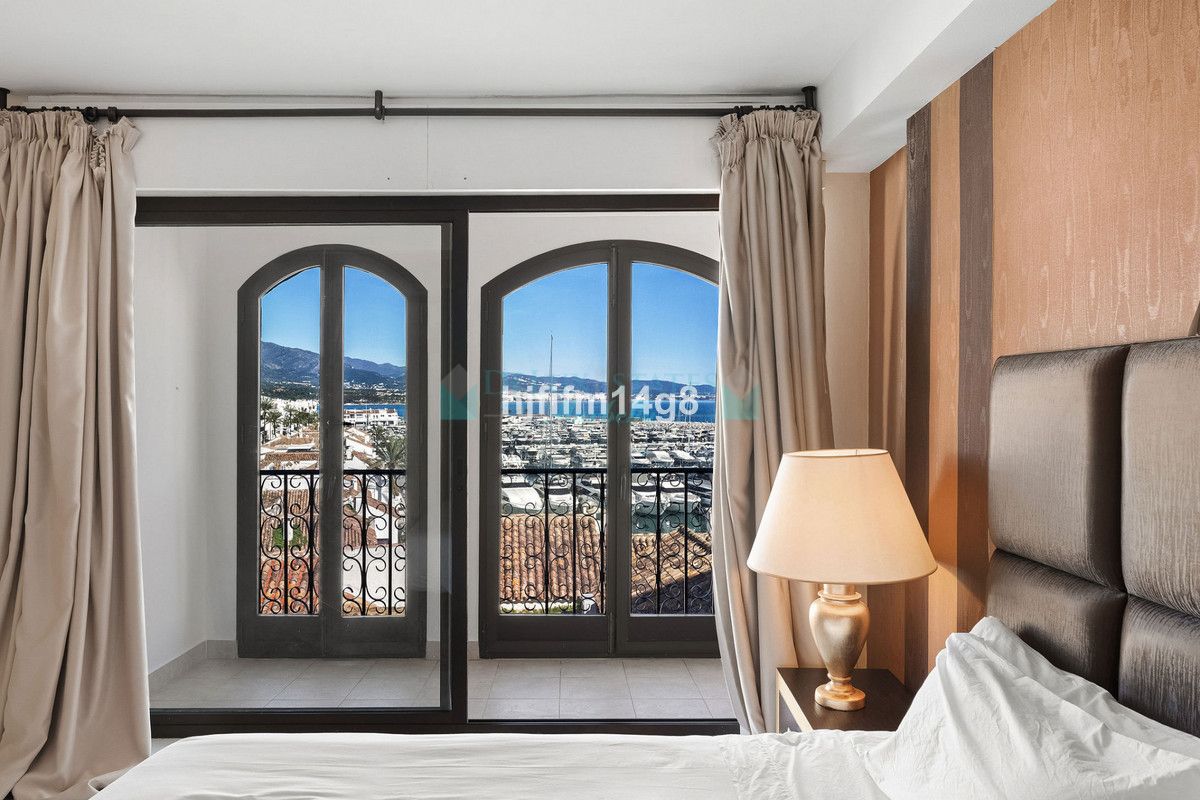 Apartment for sale in Marbella - Puerto Banus