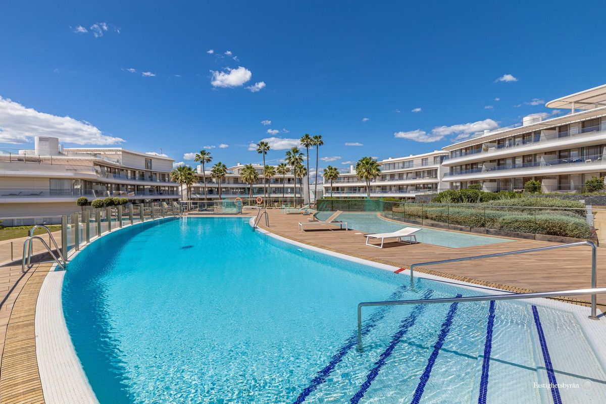 Apartamento en venta en Estepona