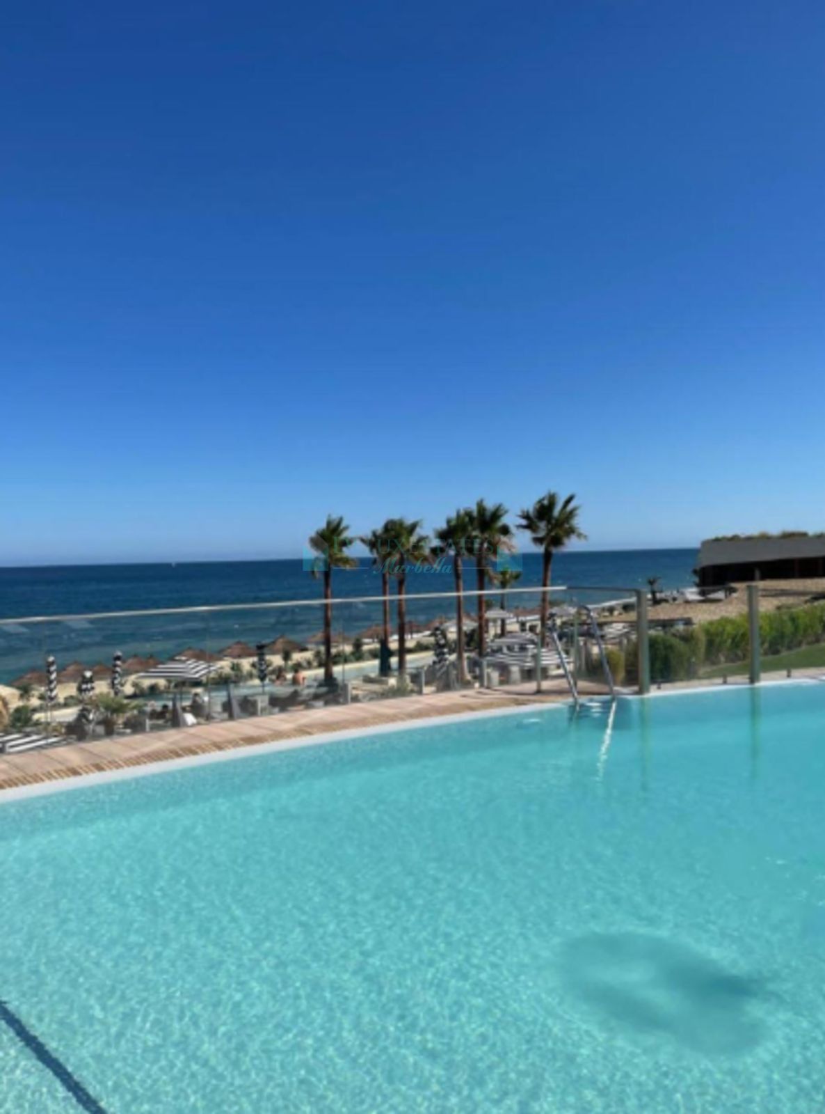 Apartamento en venta en Estepona