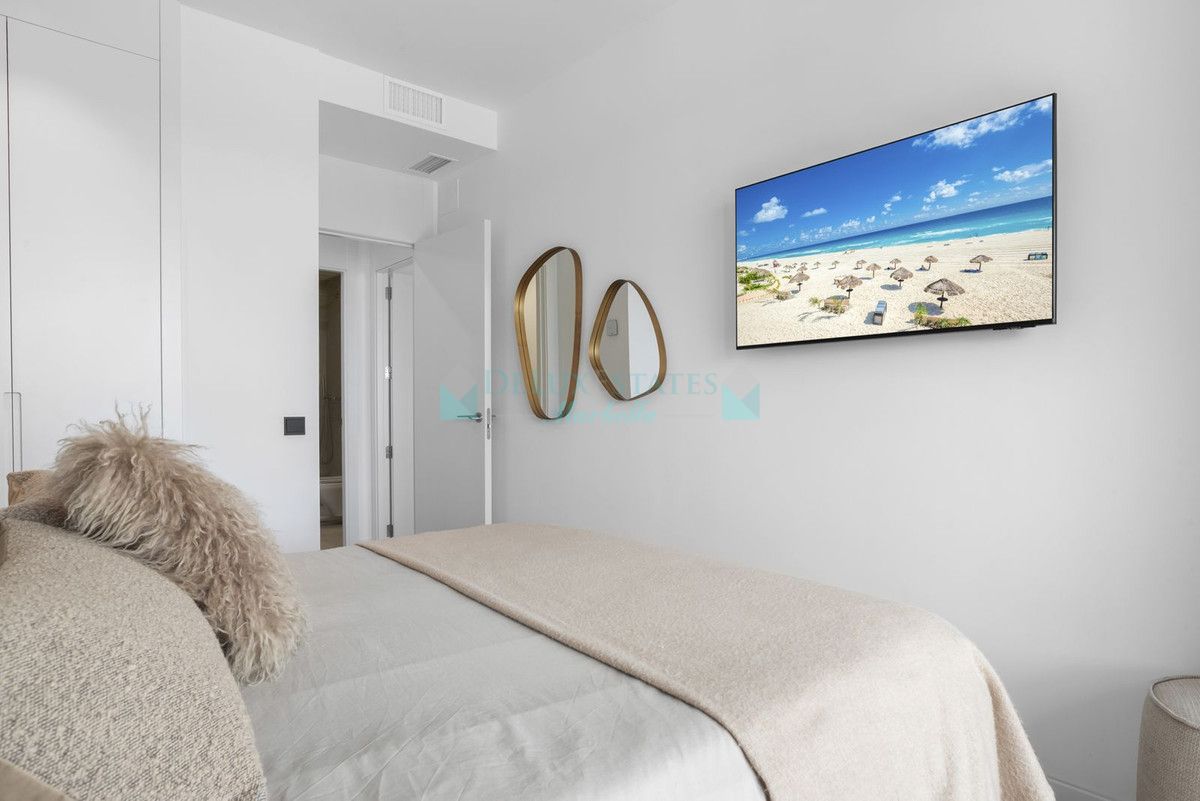 Ground Floor Apartment for sale in Los Altos de los Monteros, Marbella East