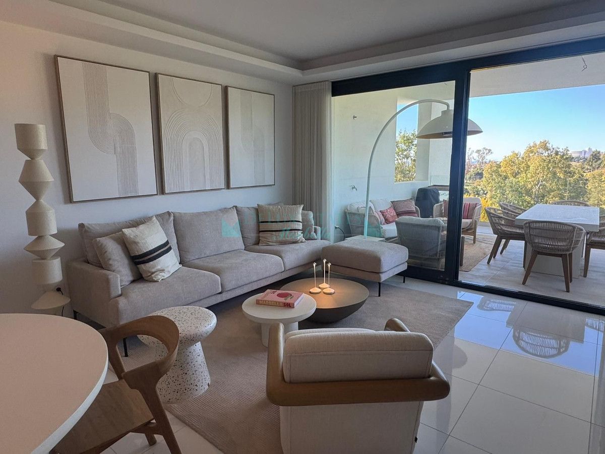 Apartment for sale in Benahavis