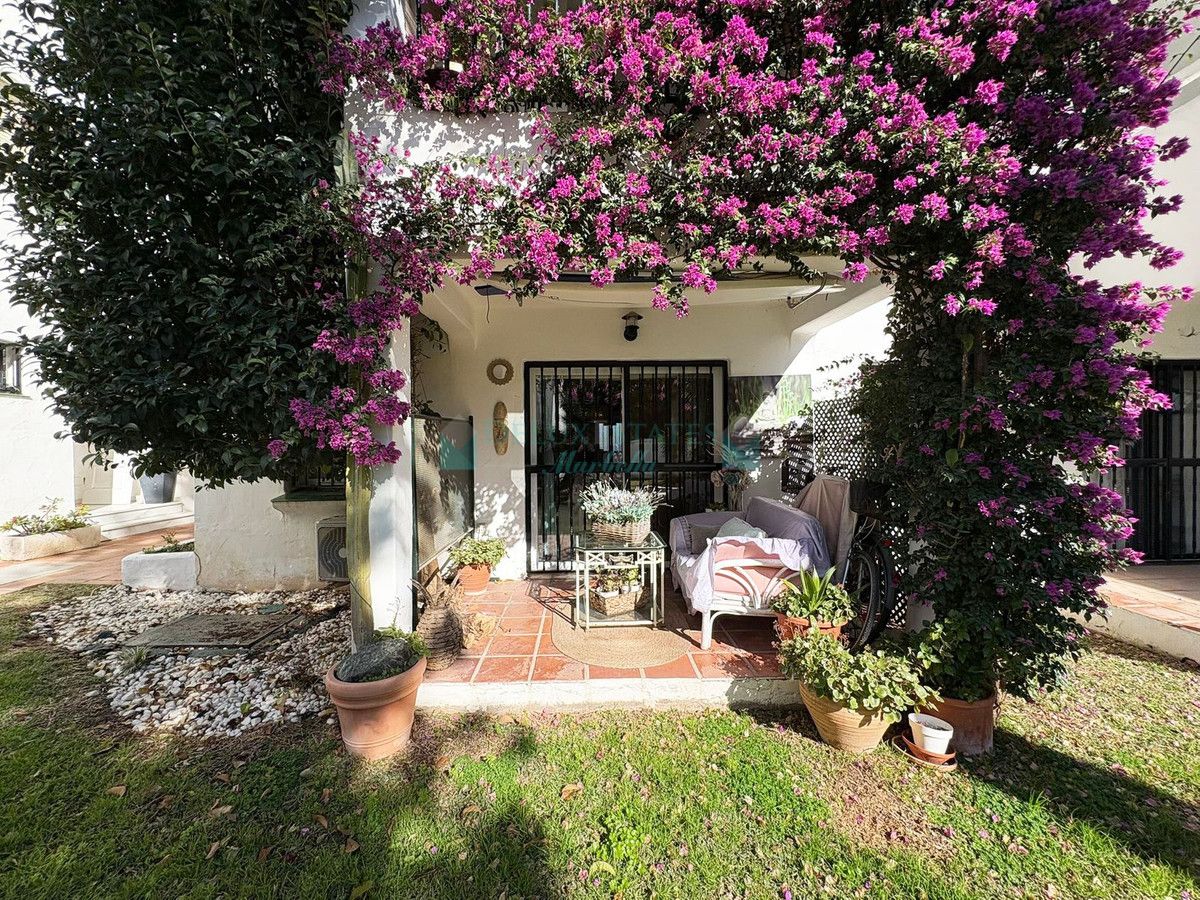 Semi Detached Villa for sale in Bel Air, Estepona