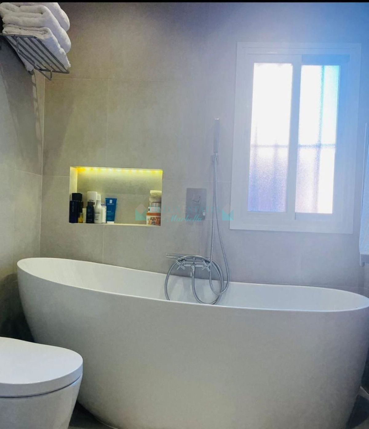 Apartamento en venta en Estepona