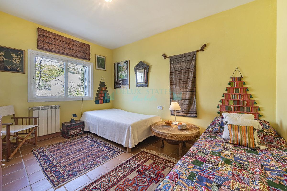 Villa for sale in Marbella Golden Mile