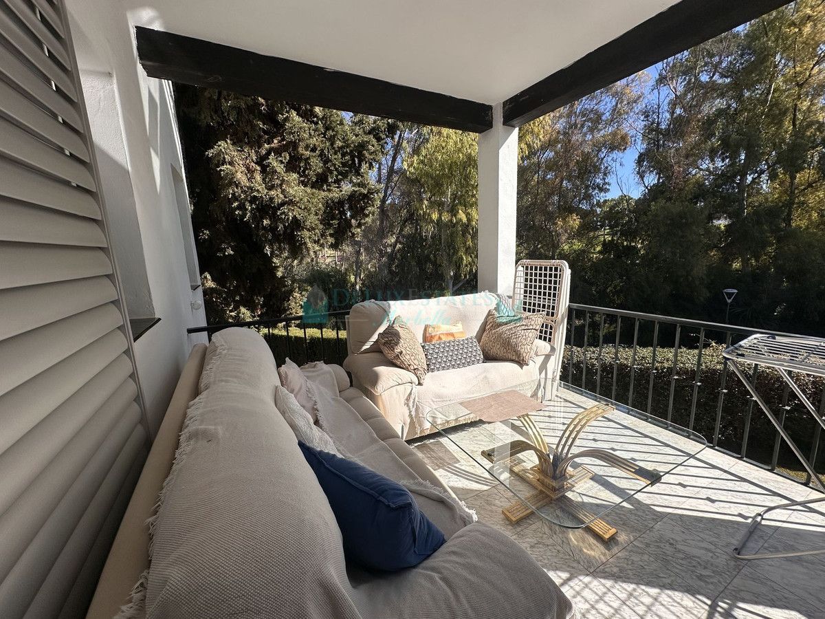 Town House for sale in Aloha, Nueva Andalucia