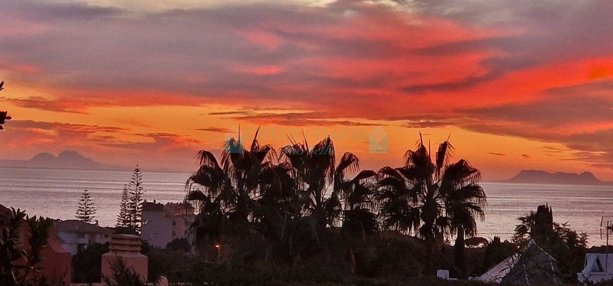 Ground Floor Apartment for sale in La Reserva de Marbella, Marbella East
