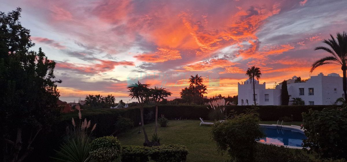Ground Floor Apartment for sale in La Reserva de Marbella, Marbella East