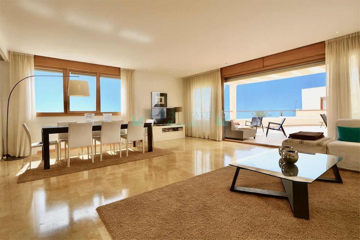 Penthouse for sale in Los Altos de los Monteros, Marbella East