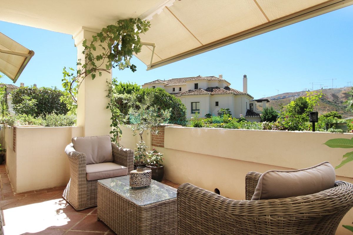 Ground Floor Apartment for sale in Benahavis