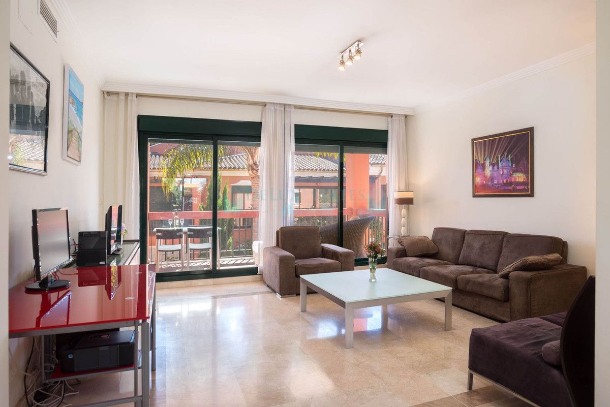 Apartment for sale in Marbesa, Marbella East
