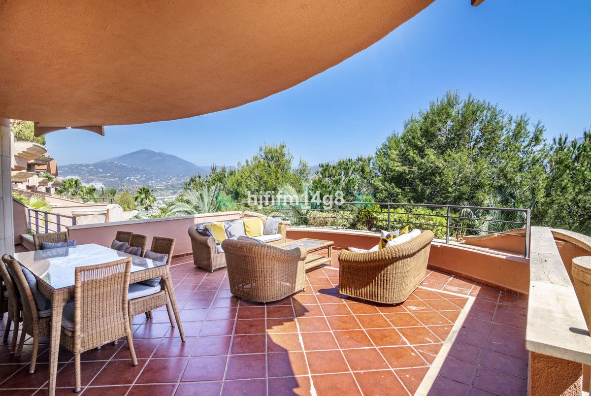 Apartment for sale in Nueva Andalucia