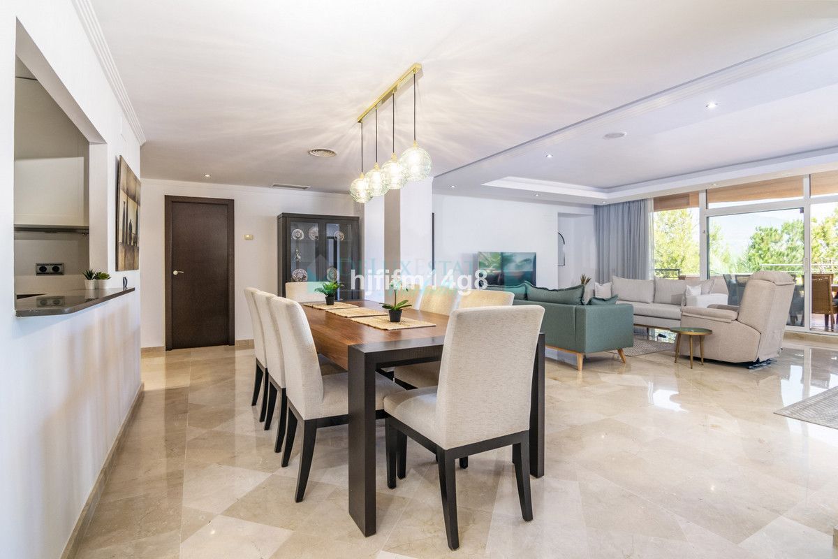 Apartment for sale in Nueva Andalucia