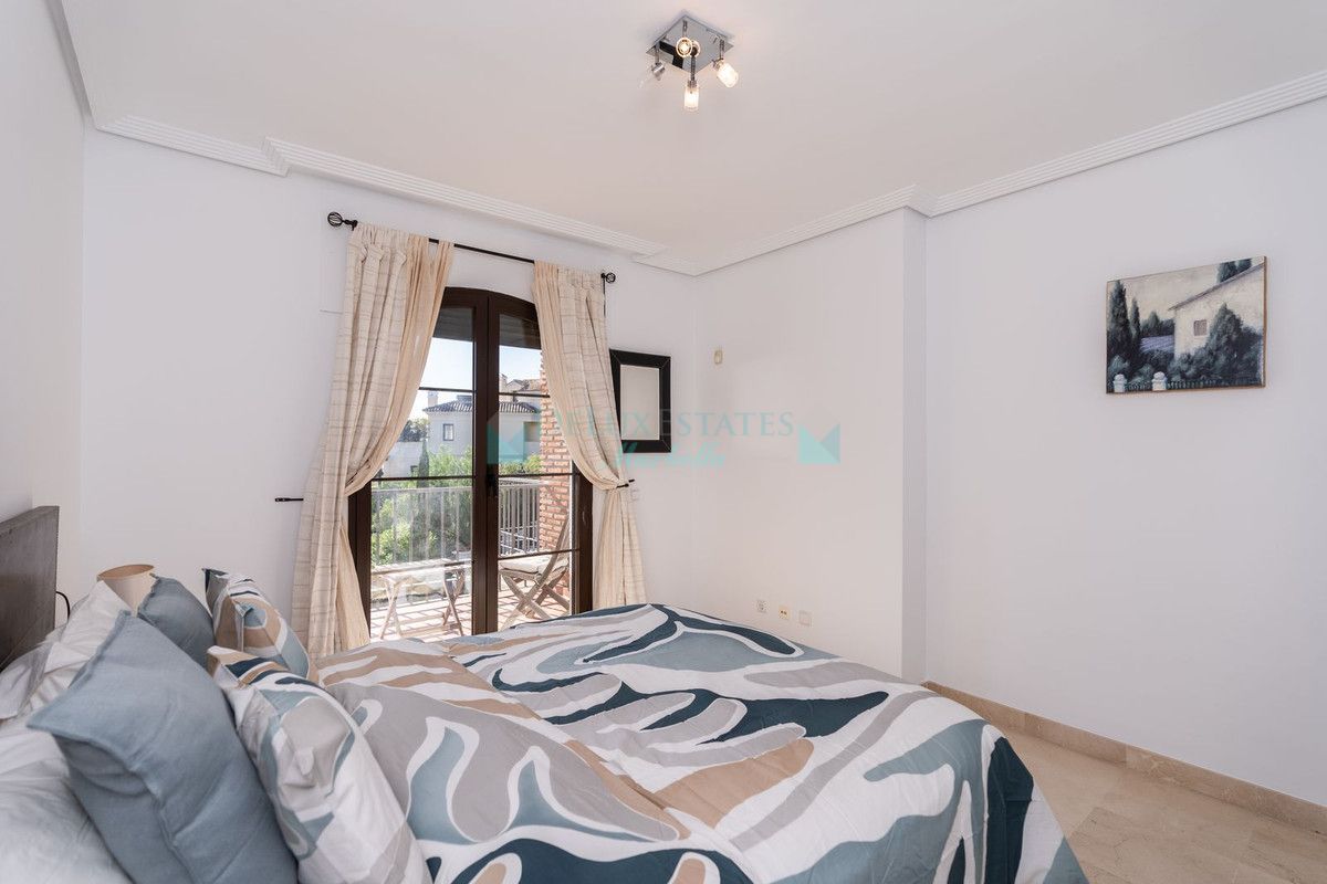 Apartment for sale in Los Arqueros, Benahavis