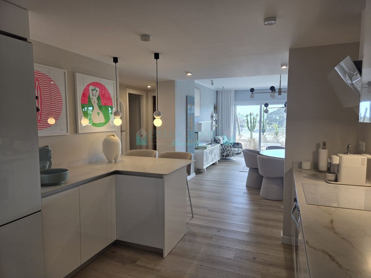 Apartment for sale in La Campana, Nueva Andalucia