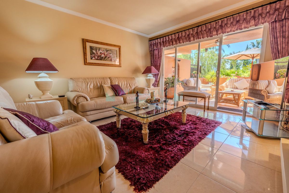 Ground Floor Apartment for sale in Marbella - Puerto Banus