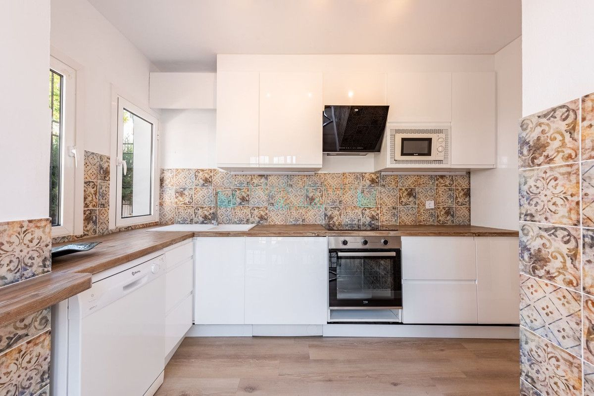 Ground Floor Apartment for sale in Benamara, Estepona