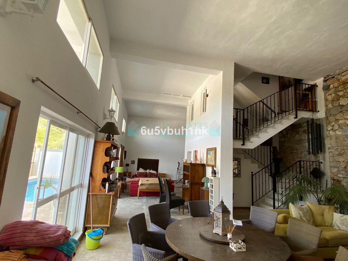 Town House for sale in Ojen