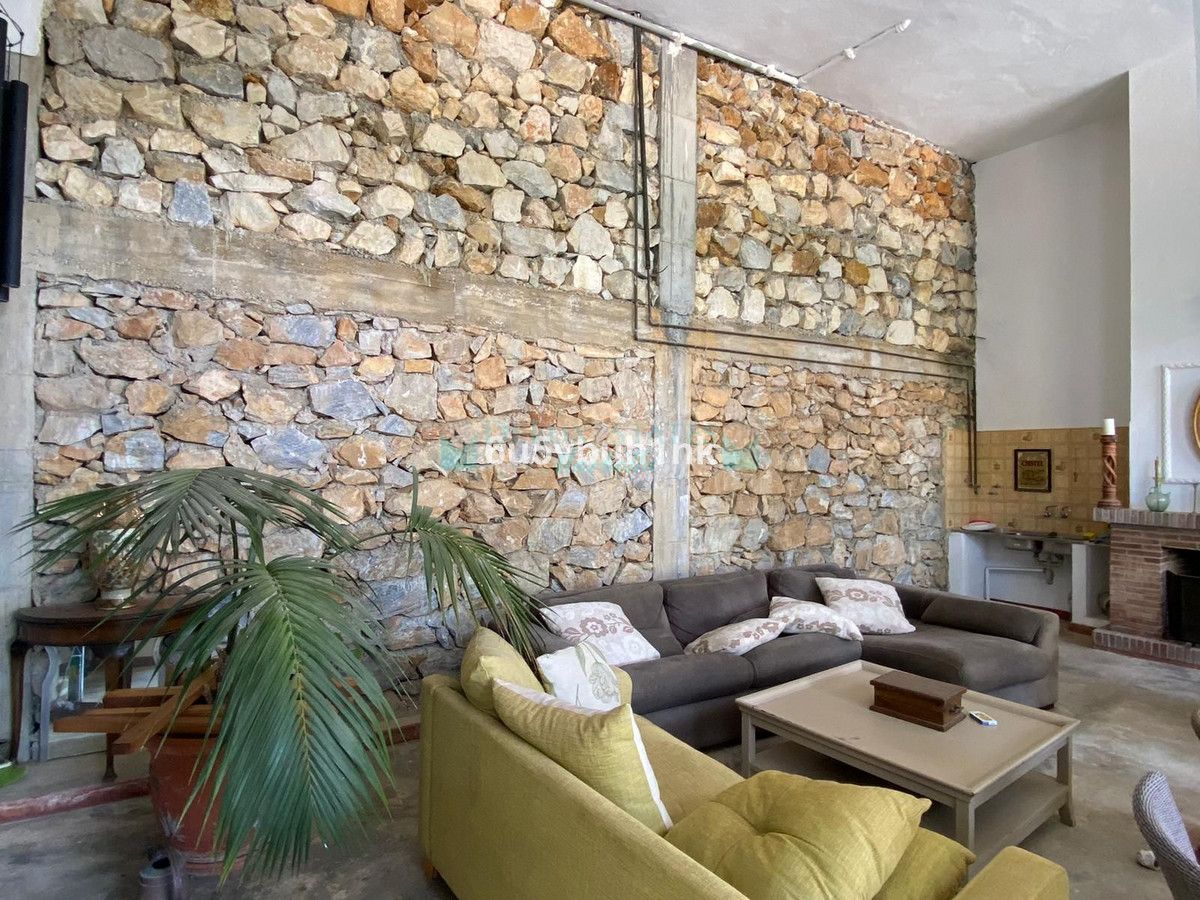 Town House for sale in Ojen