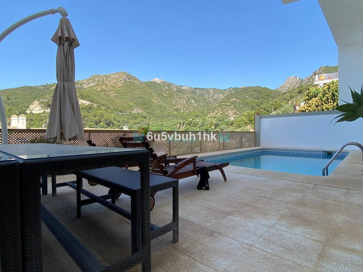 Town House for sale in Ojen