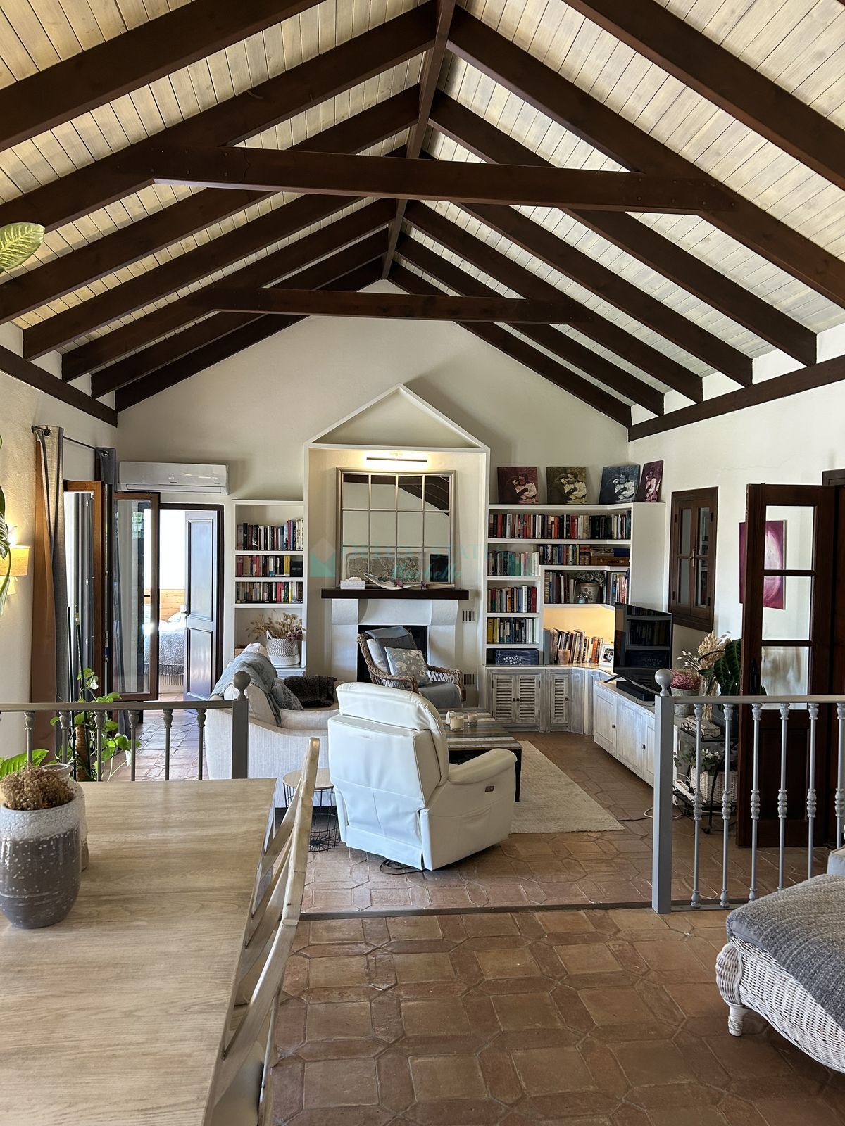 Villa for sale in New Golden Mile, Estepona