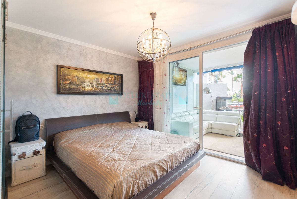 Ground Floor Apartment for sale in Marbella - Puerto Banus