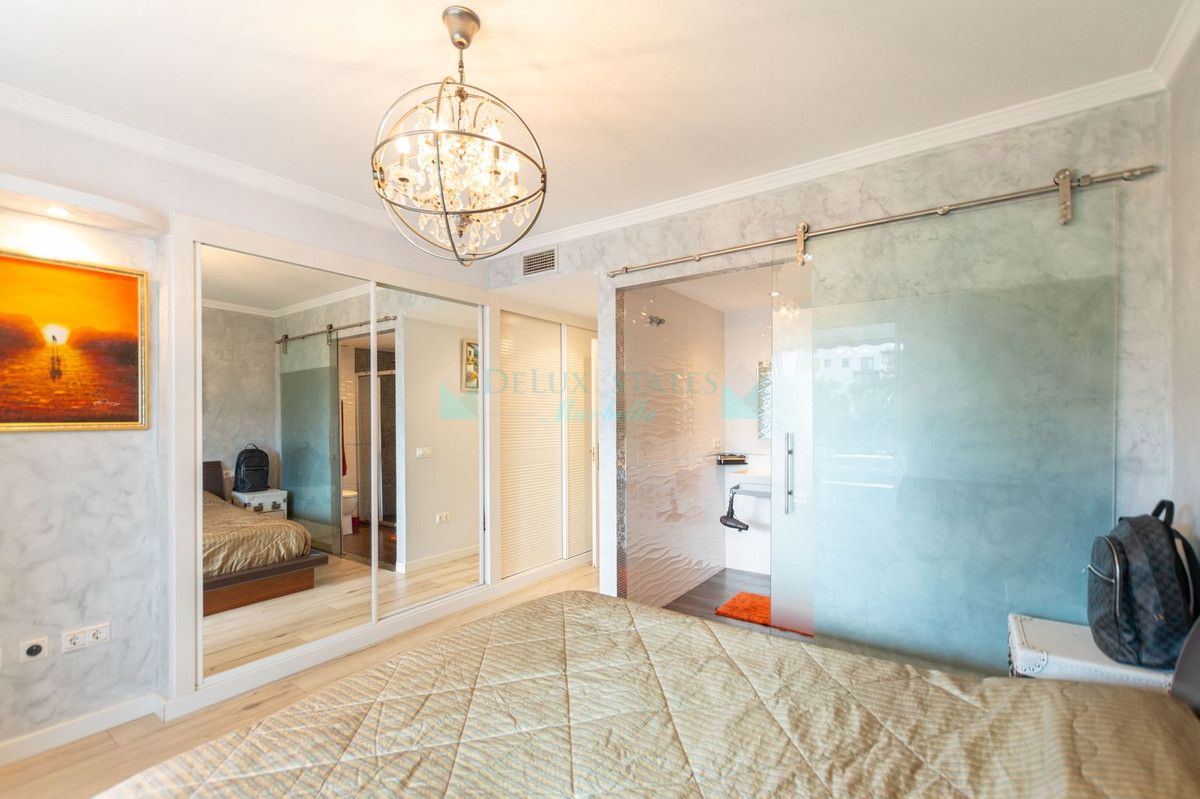 Ground Floor Apartment for sale in Marbella - Puerto Banus