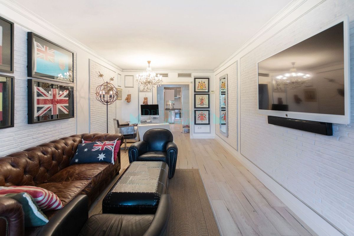 Ground Floor Apartment for sale in Marbella - Puerto Banus