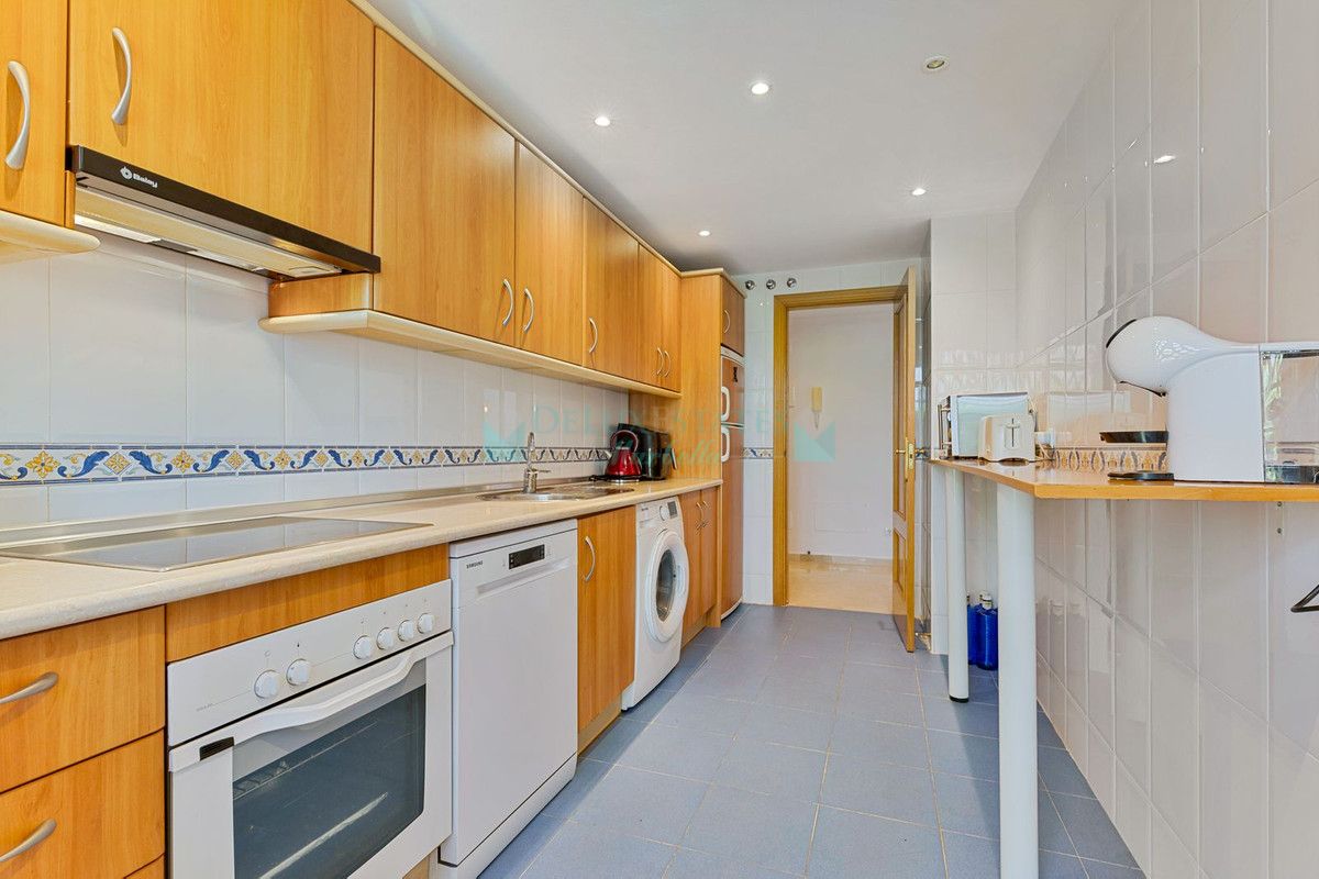 Apartment for sale in Estepona