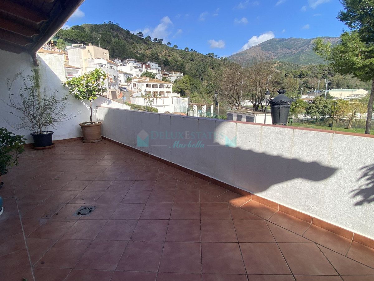 Apartamento en venta en Benahavis