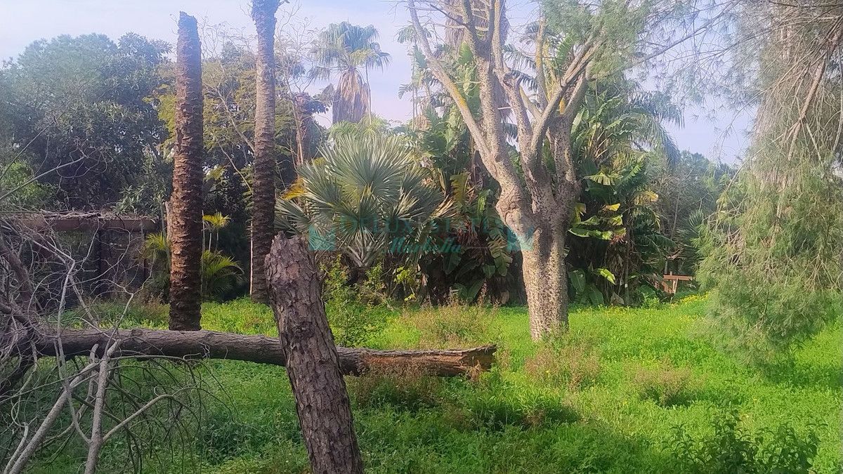 Residential Plot for sale in Hacienda las Chapas, Marbella East
