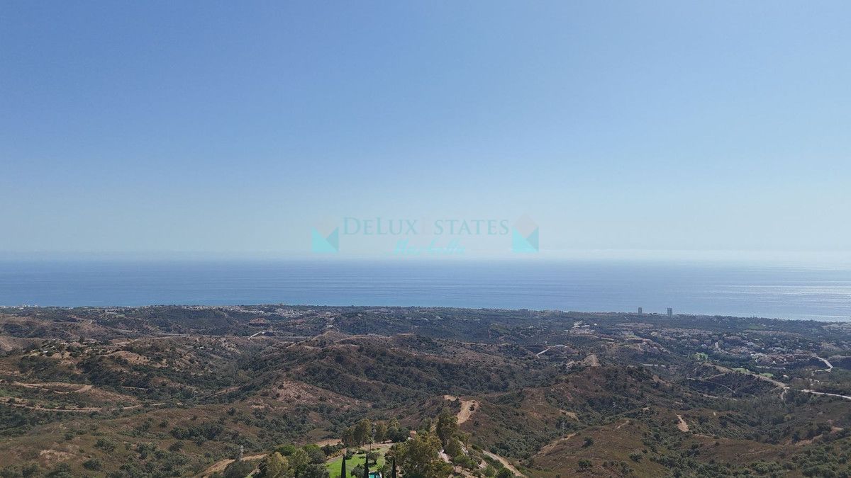 Plot for sale in La Mairena, Marbella East