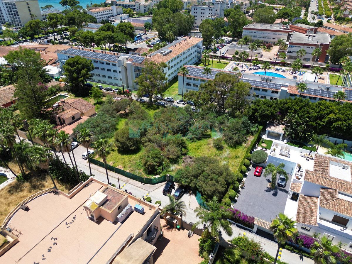 Plot for sale in Estepona