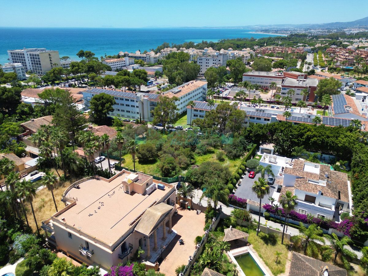 Plot for sale in Estepona