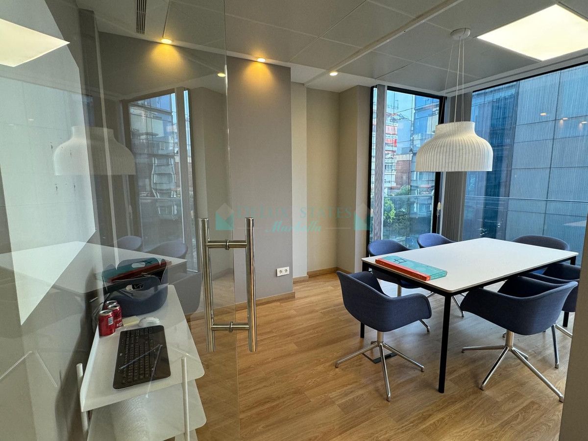 Office for sale in Marbella