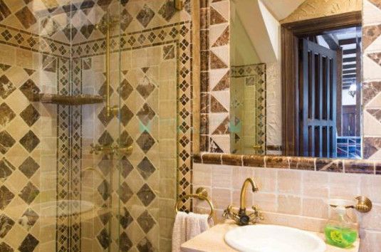 Villa for sale in Estepona